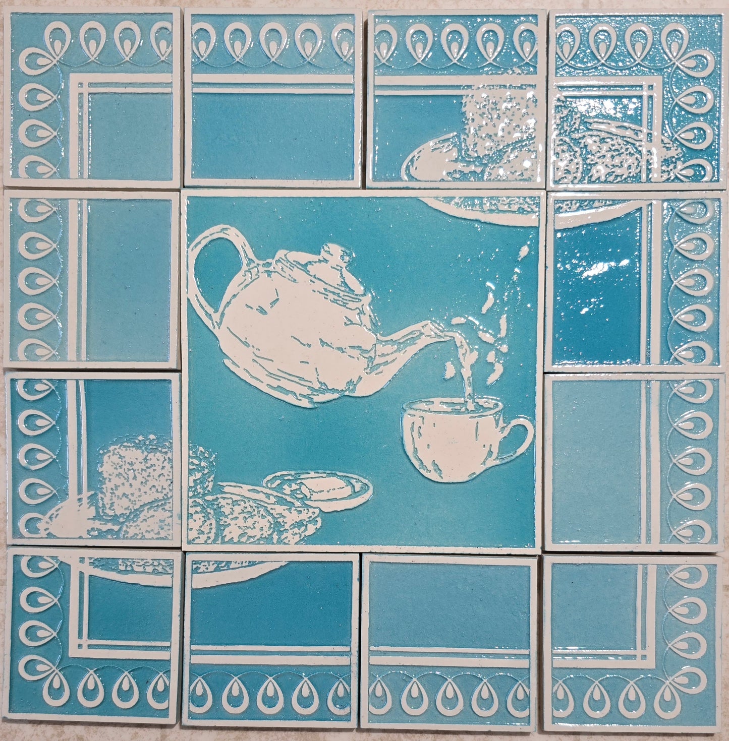 Teapot (1) Pouring Right w/ Border Tiles #1 - Turquoise Blue